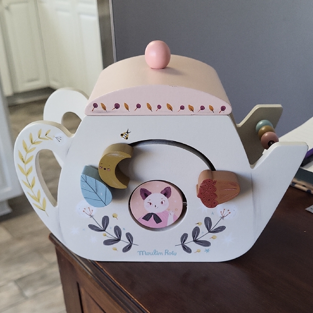 Moulin Roty Activity Teapot